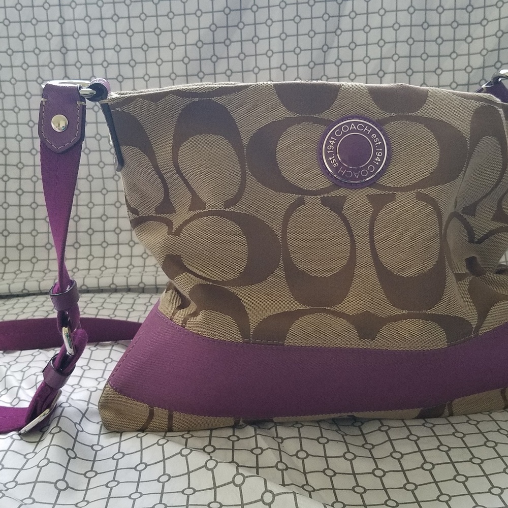 Coach Purse - Picture 4 of 4